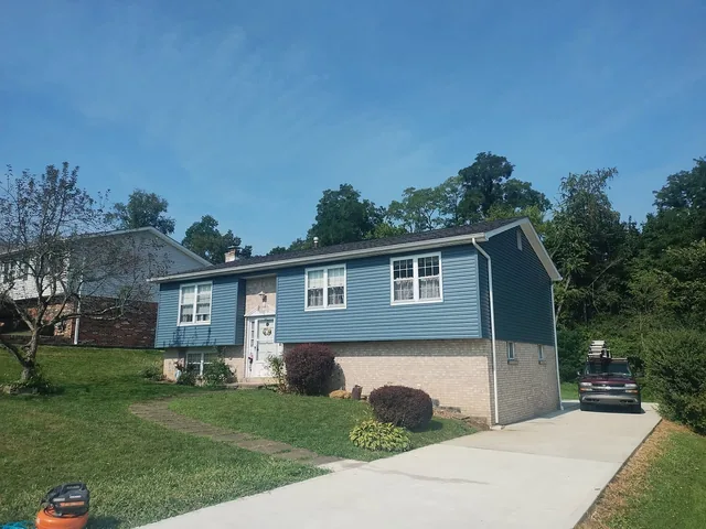 Siding project photo by KMA Carpentry