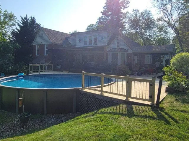 Deck project photo by KMA Carpentry